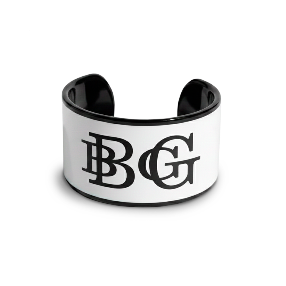 Brazalete B&W "Más Cara"